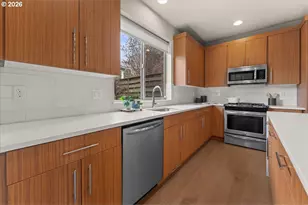 37 NE Skidmore St, Portland, OR 97211 - Photo 19