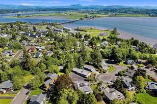 285 Waldorf Pl, Astoria, OR 97103 - Photo 45