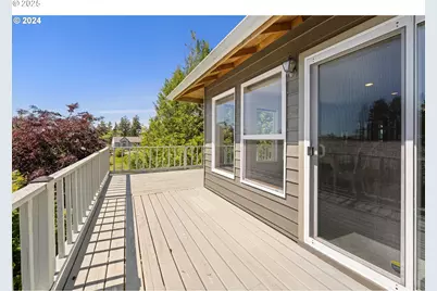 285 Waldorf Pl, Astoria, OR 97103 - Photo 17