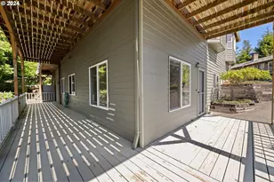 285 Waldorf Pl, Astoria, OR 97103 - Photo 41