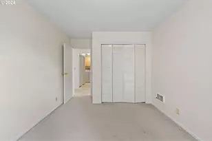 285 Waldorf Pl, Astoria, OR 97103 - Photo 37