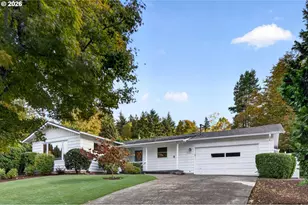 1538 Pine St, Lake Oswego, OR 97034 - Photo 1