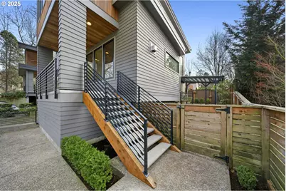 3970 SE Reedway St, Portland, OR 97202 - Photo 3