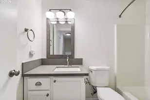 8885 SW 76th Pl, Portland, OR 97223 - Photo 35