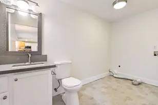8885 SW 76th Pl, Portland, OR 97223 - Photo 39