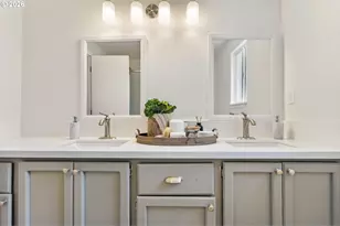 8885 SW 76th Pl, Portland, OR 97223 - Photo 27