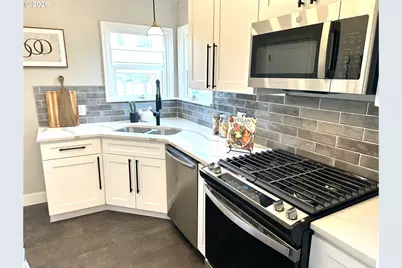 4445 NE 36th Ave, Portland, OR 97211 - Photo 13