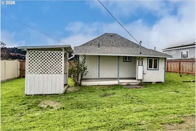 139 R St, Riddle, OR 97469 - Photo 29