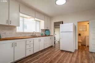 139 R St, Riddle, OR 97469 - Photo 9