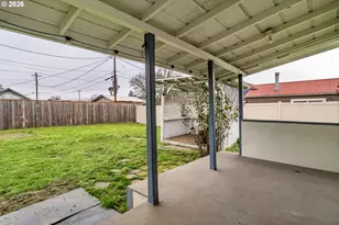 139 R St, Riddle, OR 97469 - Photo 25