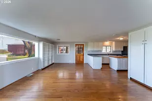 10001 SE Amity Dayton Hwy, McMinnville, OR 97128 - Photo 3