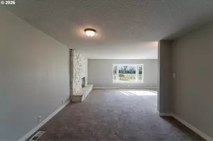 10001 SE Amity Dayton Hwy, McMinnville, OR 97128 - Photo 9