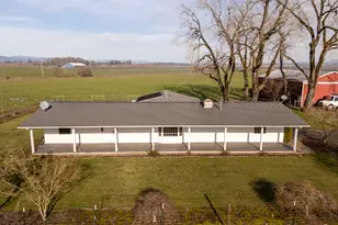 10001 SE Amity Dayton Hwy, McMinnville, OR 97128 - Photo 29