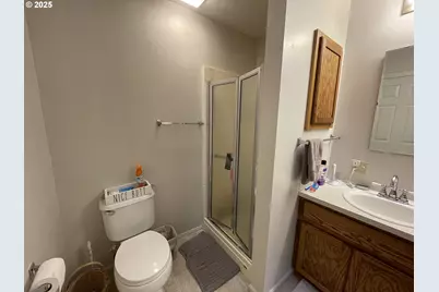 1575 N Hemlock St, Coquille, OR 97423 - Photo 19