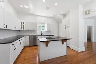 73 NE Hancock St, Portland, OR 97212 - Photo 7