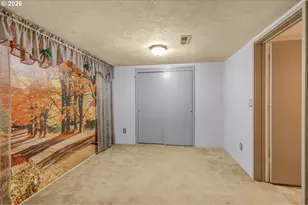 2225 W 28th Ave, Eugene, OR 97405 - Photo 23
