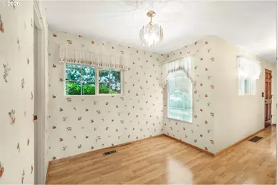 2225 W 28th Ave, Eugene, OR 97405 - Photo 15