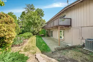 2225 W 28th Ave, Eugene, OR 97405 - Photo 33