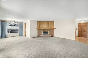 2225 W 28th Ave, Eugene, OR 97405 - Photo 3