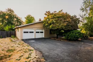 2504 NW 100th St, Vancouver, WA 98685 - Photo 3