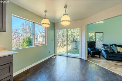 1441 SW 23rd Ct, Gresham, OR 97080 - Photo 11