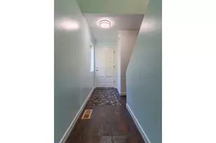 1441 SW 23rd Ct, Gresham, OR 97080 - Photo 5