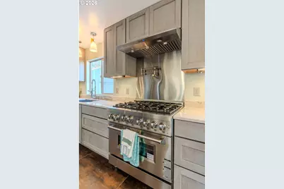1441 SW 23rd Ct, Gresham, OR 97080 - Photo 13