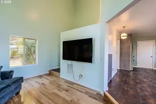 1441 SW 23rd Ct, Gresham, OR 97080 - Photo 9