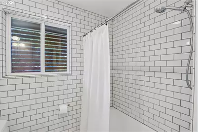 9745 SW Inglewood Ct, Portland, OR 97225 - Photo 25