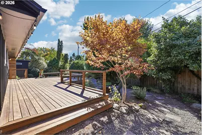 9745 SW Inglewood Ct, Portland, OR 97225 - Photo 41