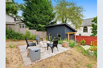 2043 Canemah St, West Linn, OR 97068 - Photo 33