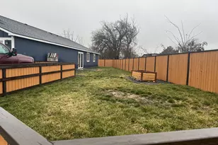 140 SE 8th Ct, Irrigon, OR 97844 - Photo 17