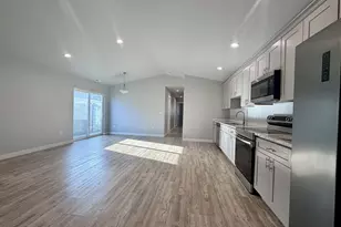 140 SE 8th Ct, Irrigon, OR 97844 - Photo 3