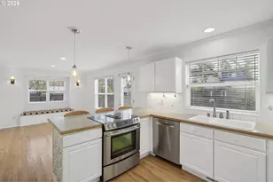 13617 NE Glendoveer Ct, Portland, OR 97230 - Photo 15