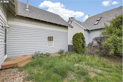 13617 NE Glendoveer Ct, Portland, OR 97230 - Photo 41