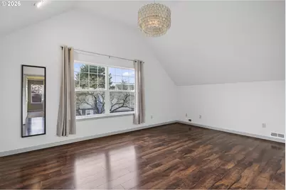 13617 NE Glendoveer Ct, Portland, OR 97230 - Photo 9