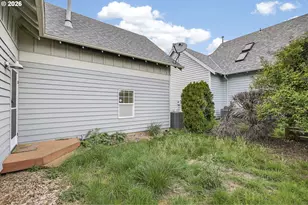 13617 NE Glendoveer Ct, Portland, OR 97230 - Photo 39