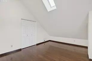 13617 NE Glendoveer Ct, Portland, OR 97230 - Photo 3