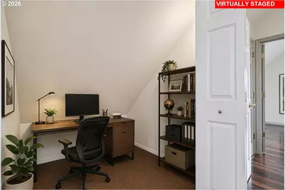 13617 NE Glendoveer Ct, Portland, OR 97230 - Photo 7