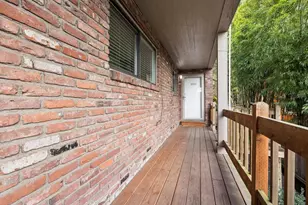 3332 SE 9th Ave, Portland, OR 97202 - Photo 3
