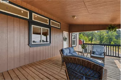 17550 NE Chehalem Dr, Newberg, OR 97132 - Photo 7