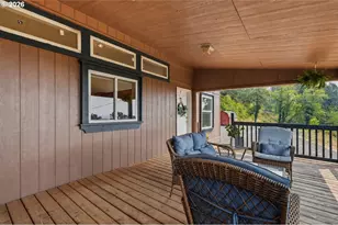 17550 NE Chehalem Dr, Newberg, OR 97132 - Photo 7