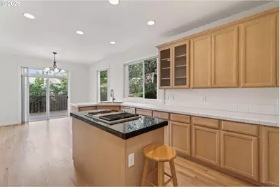 1924 NW Norfolk Ct, Portland, OR 97229 - Photo 7