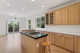 1924 NW Norfolk Ct, Portland, OR 97229 - Photo 7