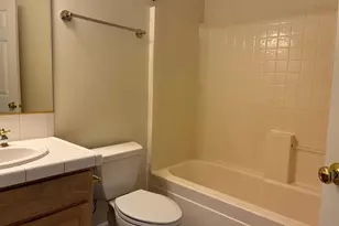 1924 NW Norfolk Ct, Portland, OR 97229 - Photo 23