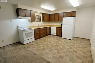 1460 Scott Ln, North Bend, OR 97459 - Photo 5