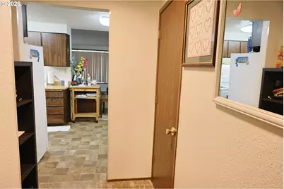 1460 Scott Ln, North Bend, OR 97459 - Photo 23