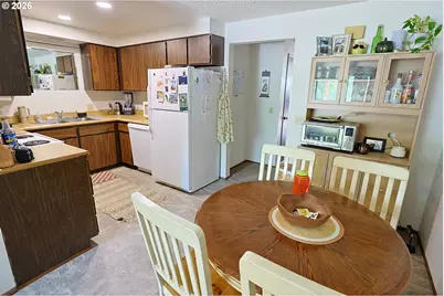 1460 Scott Ln, North Bend, OR 97459 - Photo 13