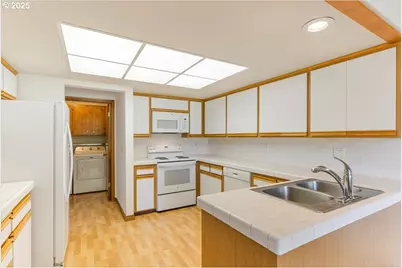 7725 SW Arbor Lake Ct, Wilsonville, OR 97070 - Photo 15