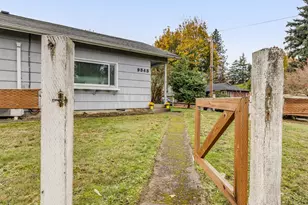 9545 N Iris Way, Portland, OR 97203 - Photo 29